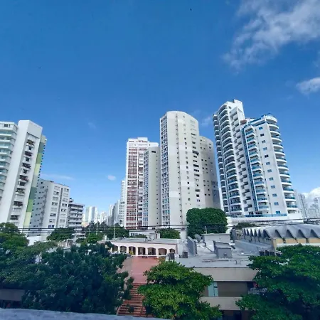 Vista Al Mar En Zona De Lujo Apartamento